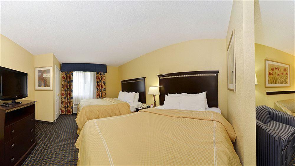Comfort Suites Накоґдочес Екстер'єр фото