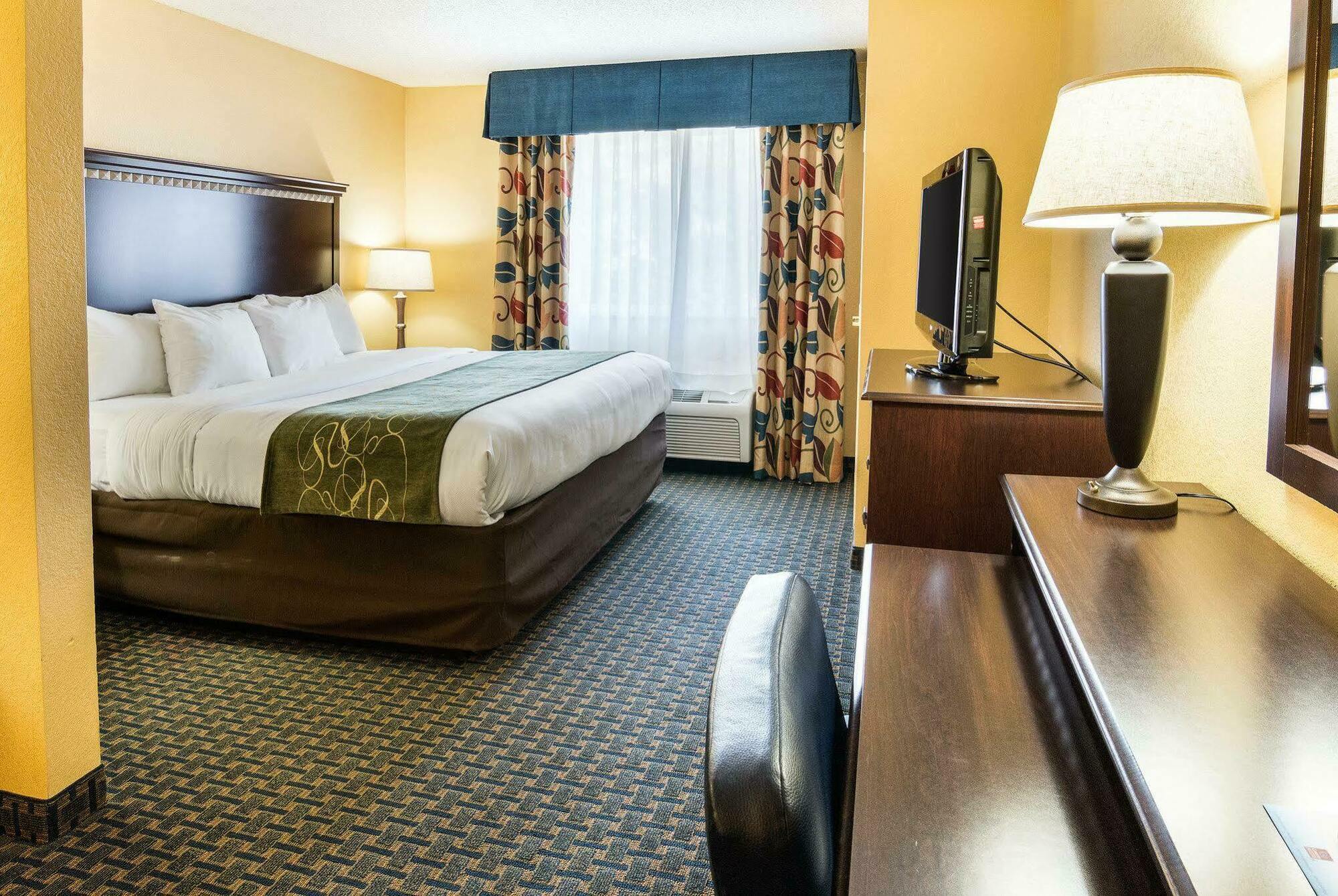 Comfort Suites Накоґдочес Екстер'єр фото